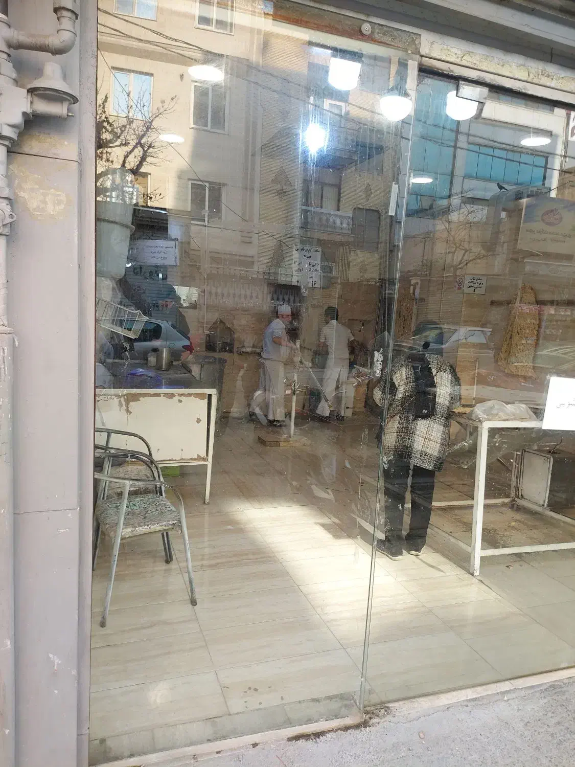 شیشه در مغازه  سکوریت|مصالح و تجهیزات ساختمان|تهران, کوی بیمه|دیوار