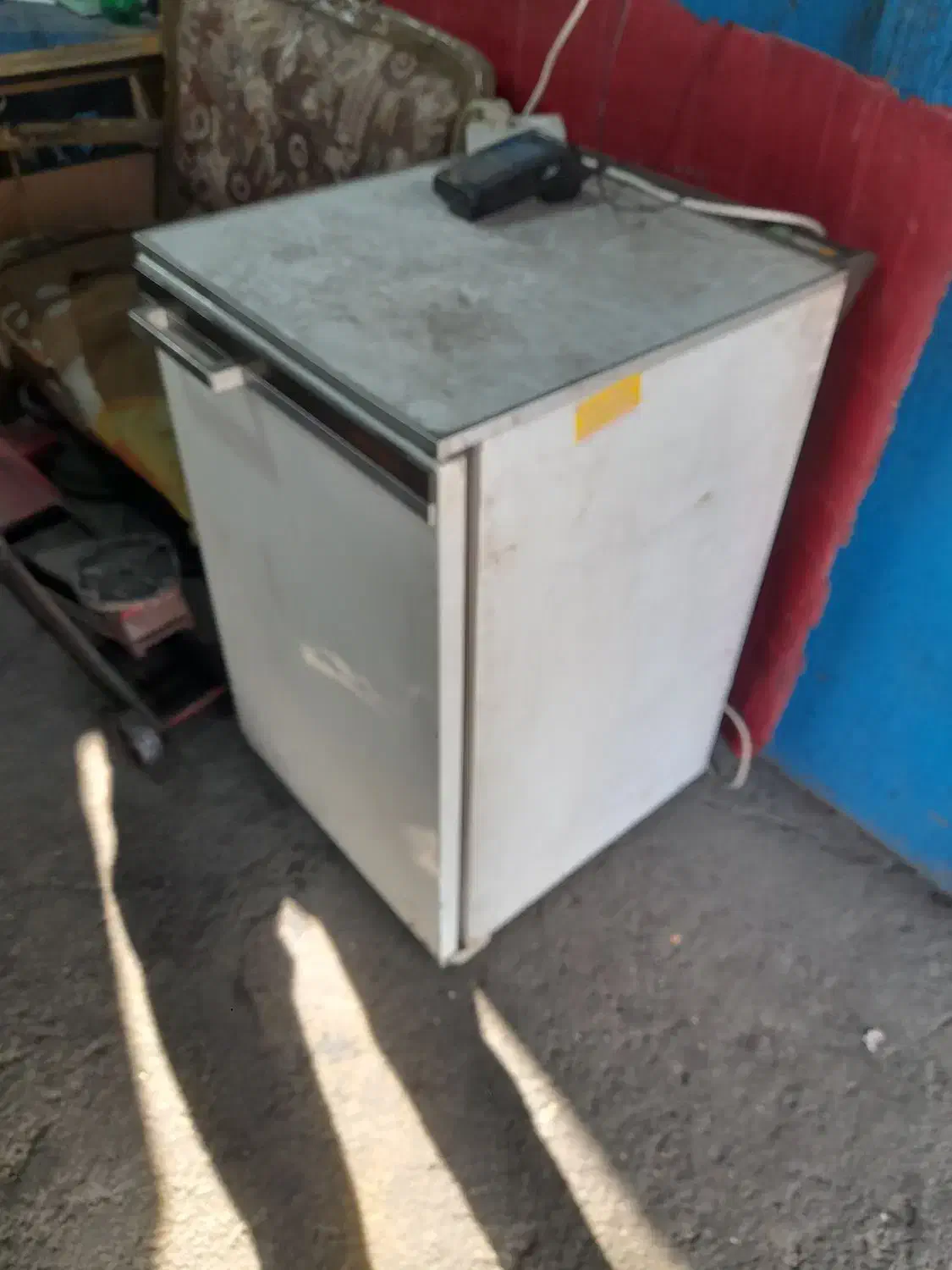 یخچال هتلی تمام فریزر|یخچال و فریزر|هشتگرد, هشتگرد قدیم|دیوار