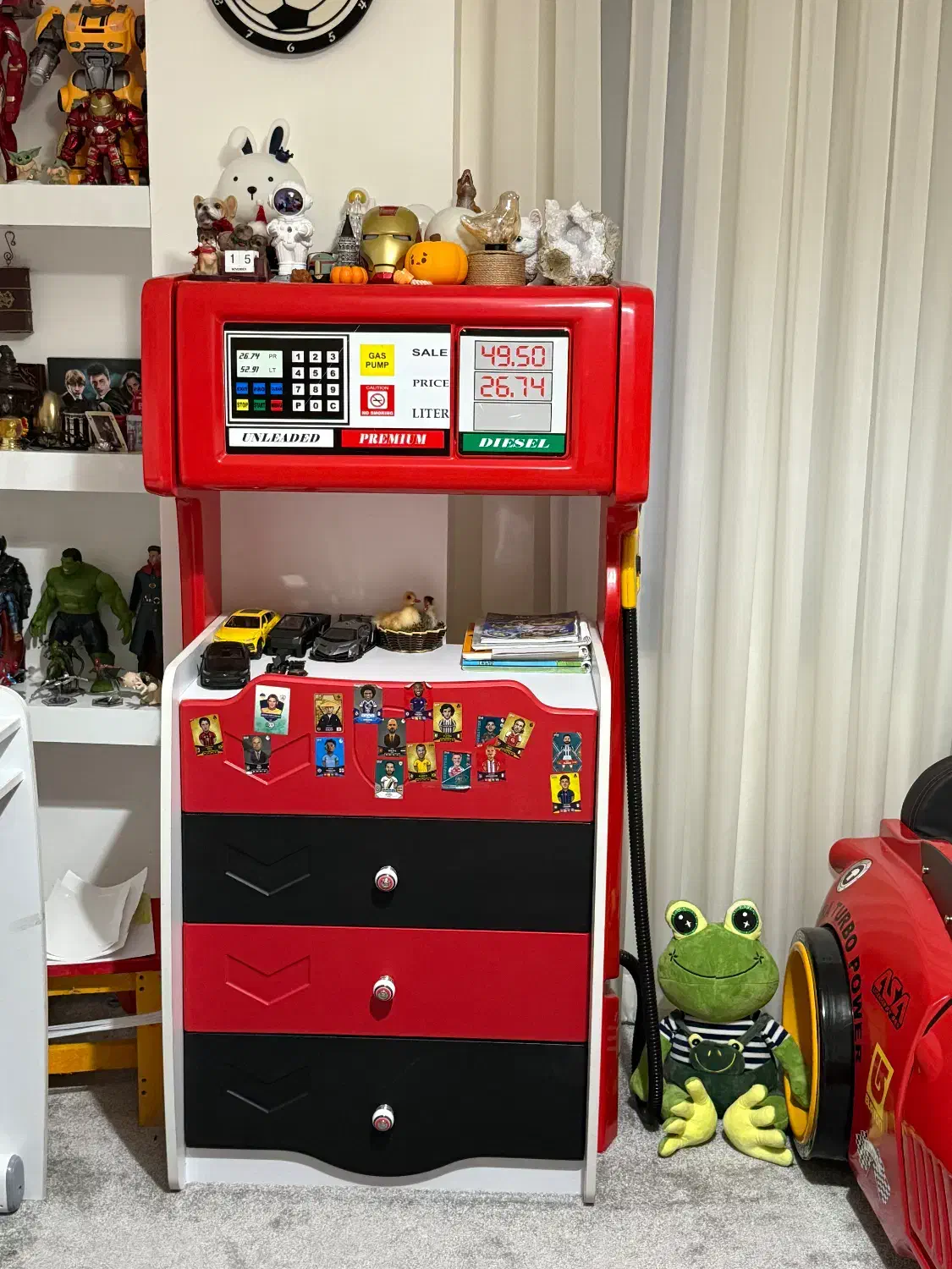 سرویس خواب ماشین فراری|تخت و سرویس خواب|بابل, |دیوار