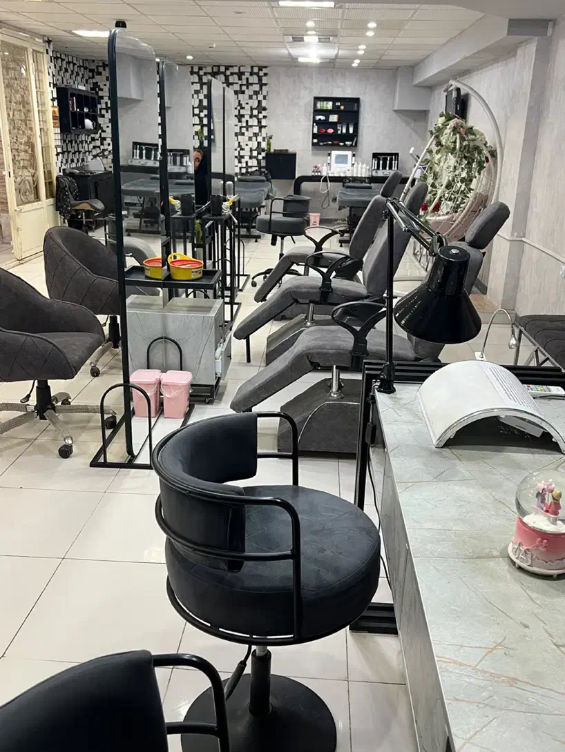 بمناسبت افتتاحیه آموزش تمامی رشته های آرایشگری|خدمات آموزشی|زاهدان, |دیوار