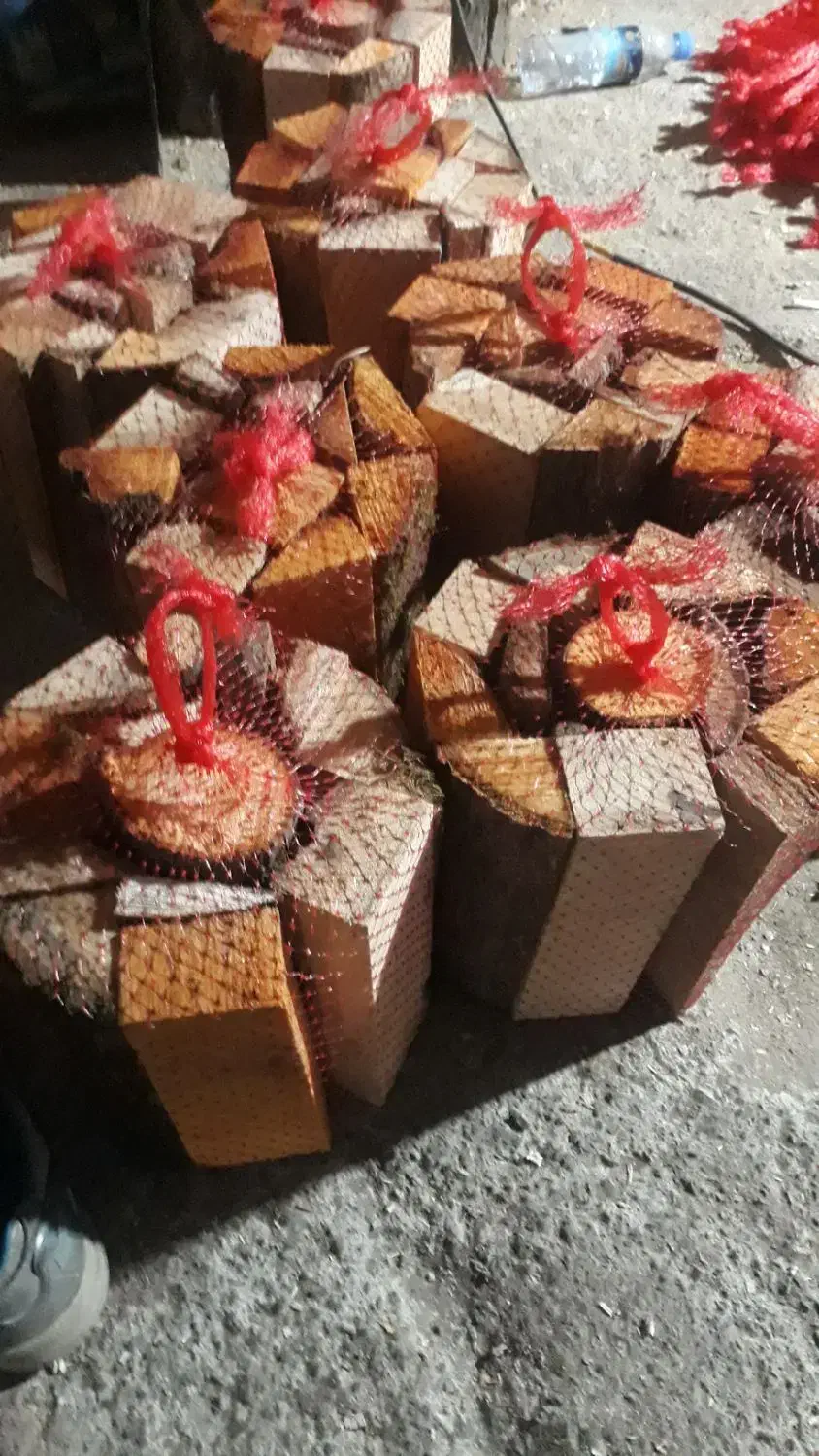 هیزم شومینه ای سایز شده و مرتب منظم و سالم|کوهنوردی و کمپینگ|شلمان, |دیوار