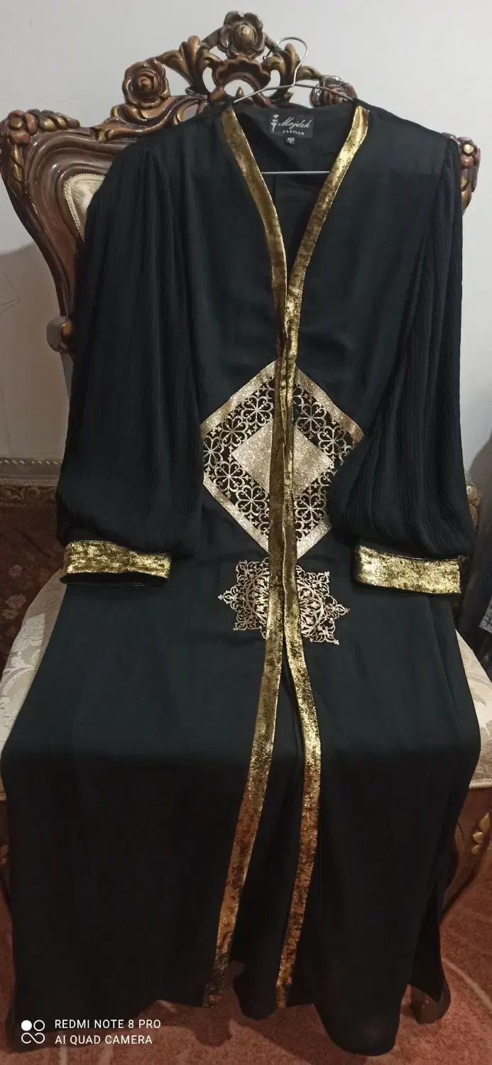 مانتو|لباس|نیشابور, سرآب کوشک|دیوار