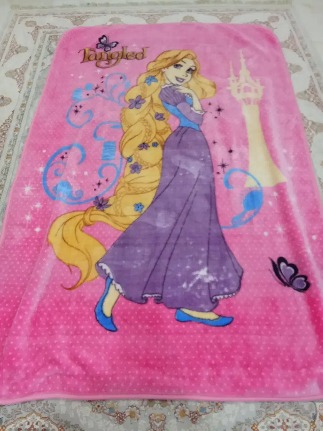 عروسک وچندوسایل دیگه|اسباب و اثاث بچه|سقز, |دیوار