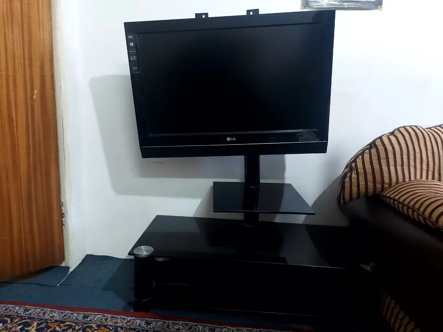 تلوزیون 32L) LG)|تلویزیون و پروژکتور|قزوین, |دیوار
