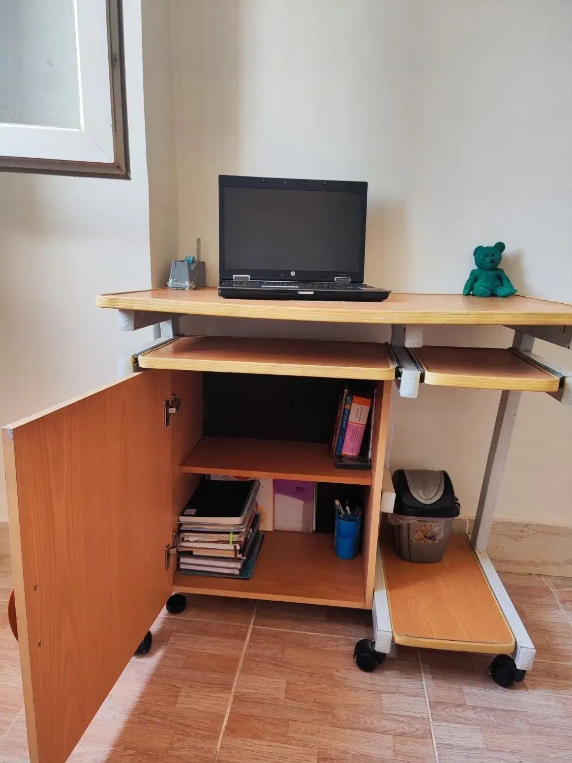 میز تحریر ومیز کامپیوتر|میز تحریر و کامپیوتر|رودشت (چهارمحال و بختیاری), |دیوار