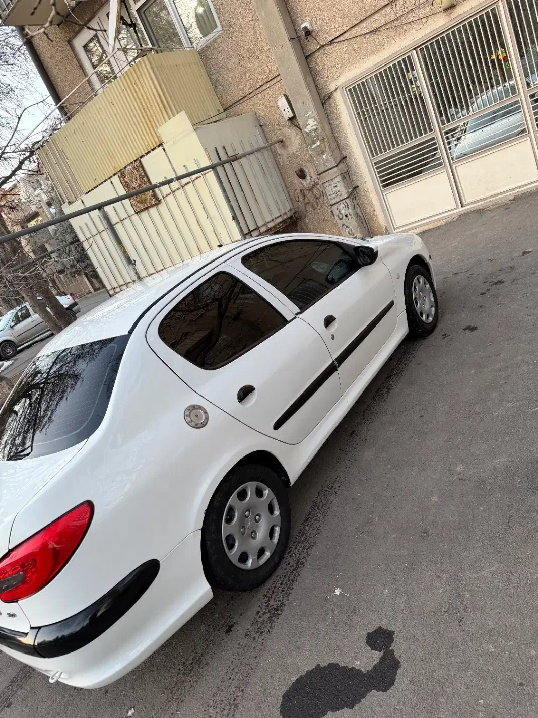 پژو ۲0۶ اس دی مدل ۹۴ موتور بزرگ‌|خودرو سواری و وانت|تبریز, |دیوار