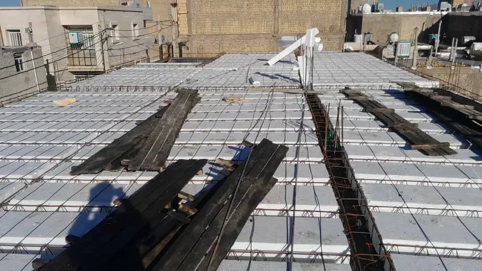 بتن ریزی بامیکسر بالابر|خدمات پیشه و مهارت|شیراز, تل حسین‌آباد|دیوار