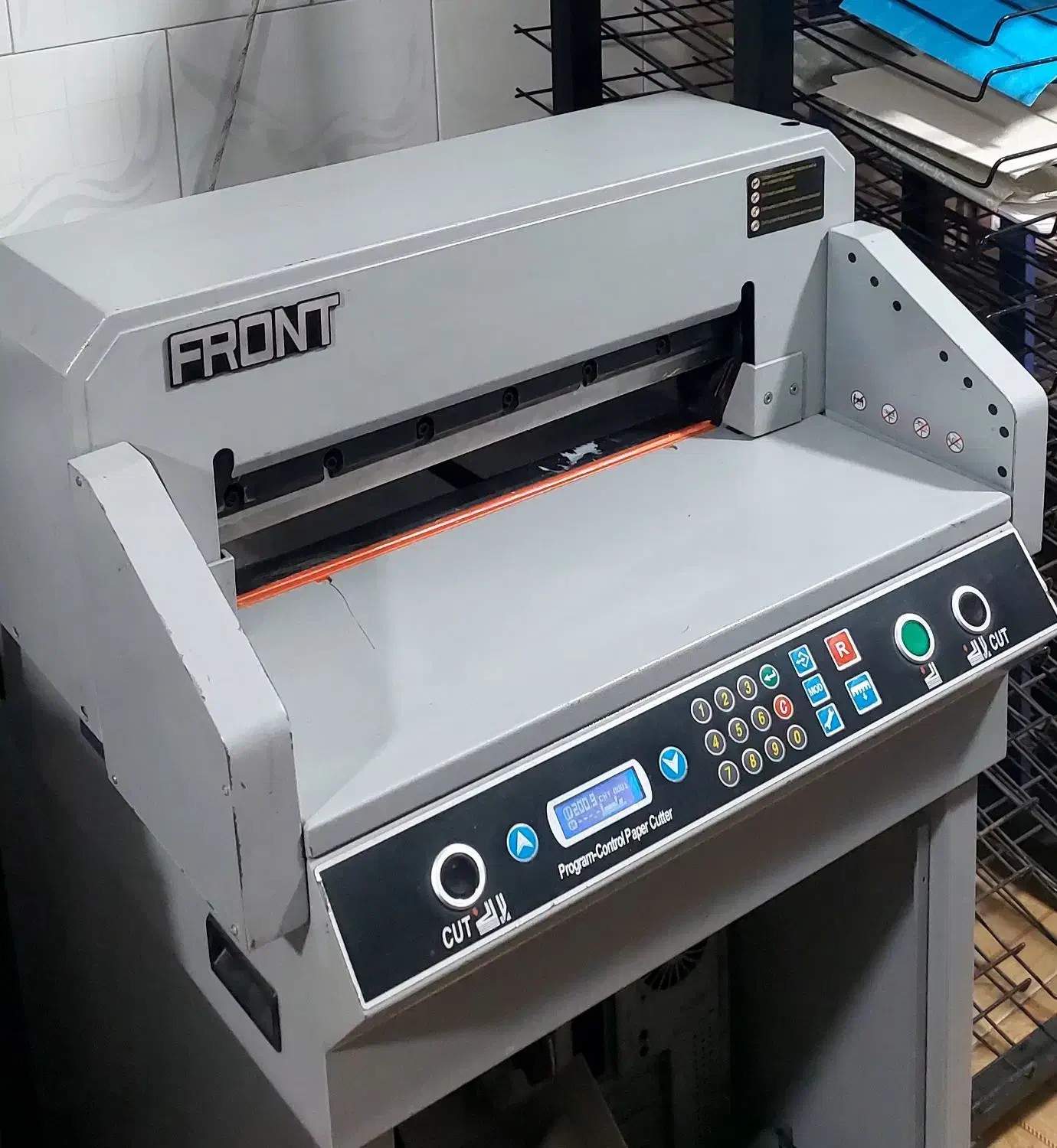 برش کاغذ صحافی برش کتاب دفتر فنی|ماشینآلات صنعتی|کاشان, بهشتی|دیوار