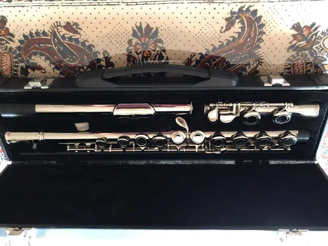 فلوت کلید دار یاماها 211|سازهای بادی|تبریز, |دیوار