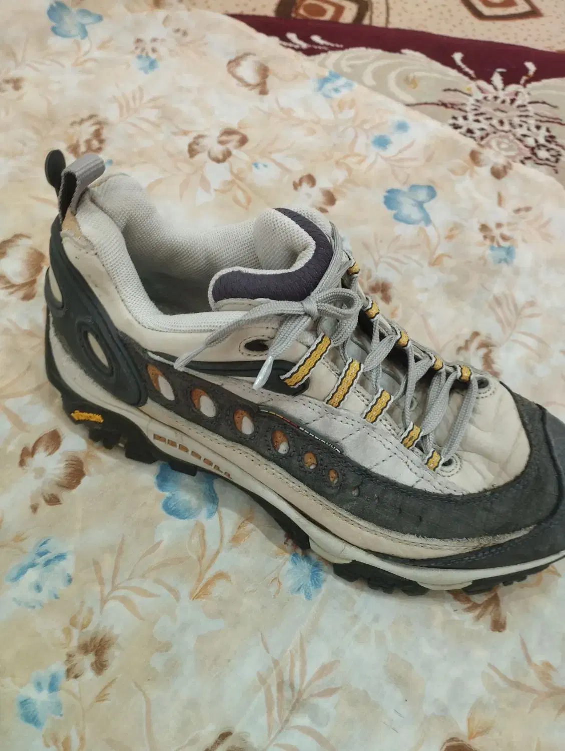 کفش کوهنوردی|کیف، کفش، کمربند|اردبیل, |دیوار