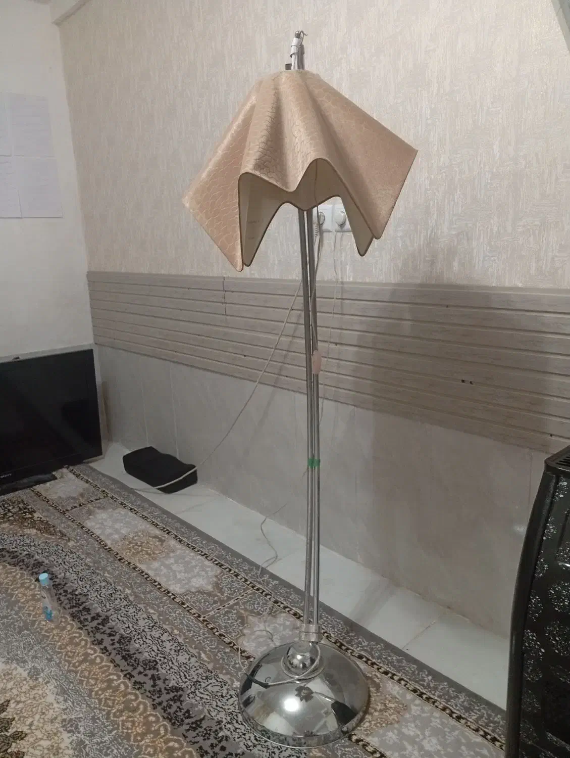 آباژور|چراغ خواب و آباژور|فردیس, سرحد آباد|دیوار