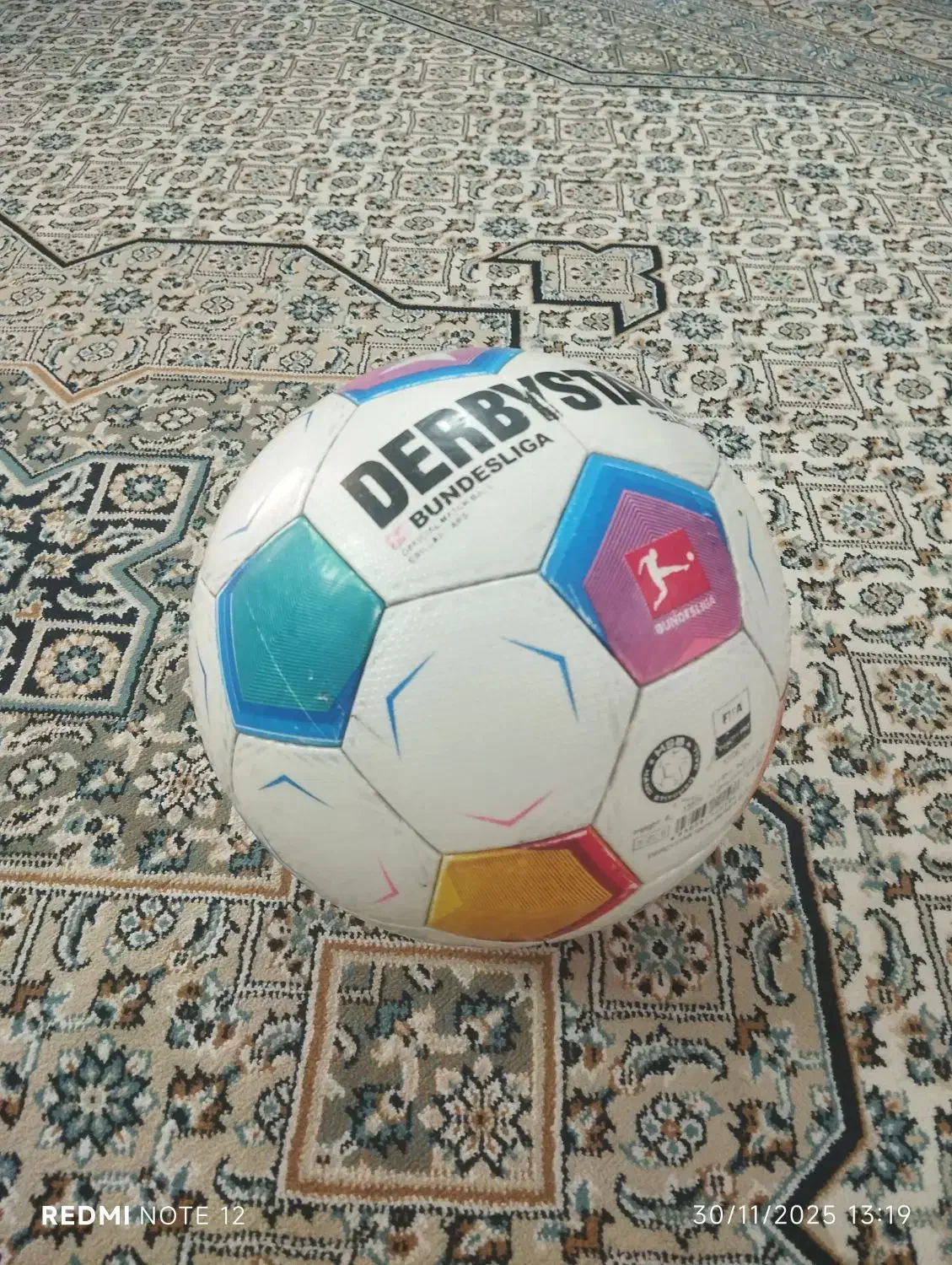 توپ چمن بوندسلیگا سایز 5|تجهیزات ورزشی|جهرم, |دیوار