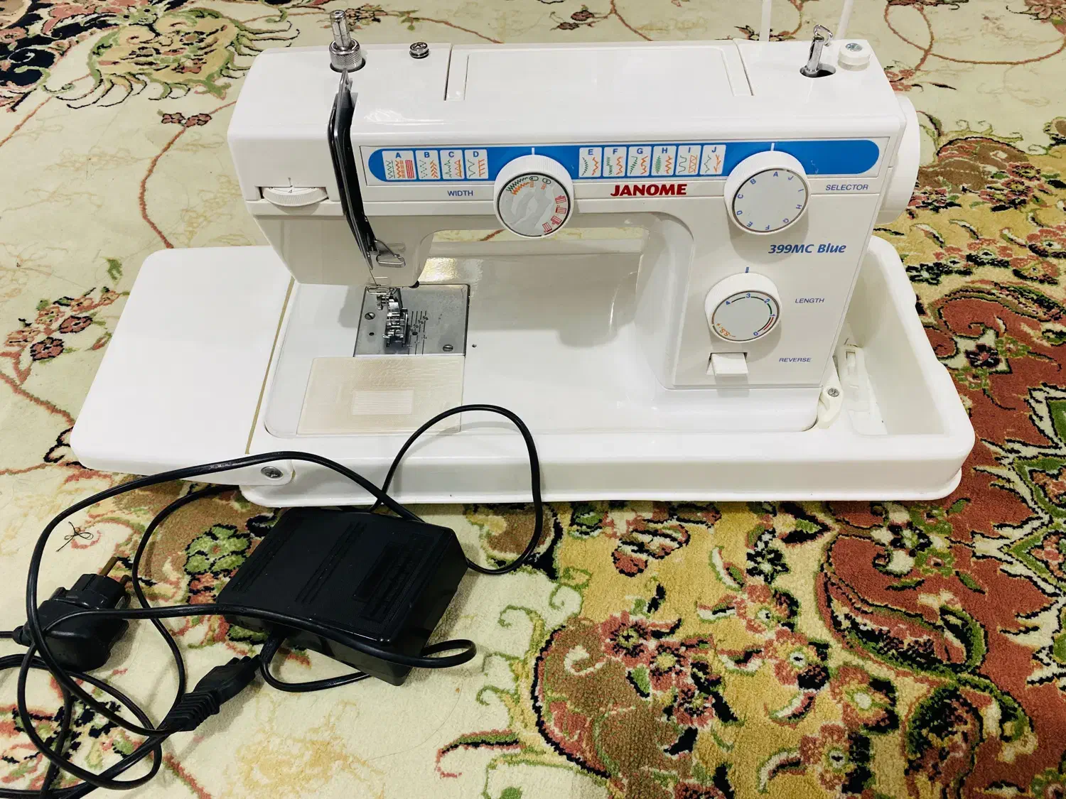 دستگاه چرخ خیاطی ژانومه مدل ۳۹۹ تمیز و سالم|چرخ خیاطی و ریسندگی|رشت, پیرکلاچای|دیوار