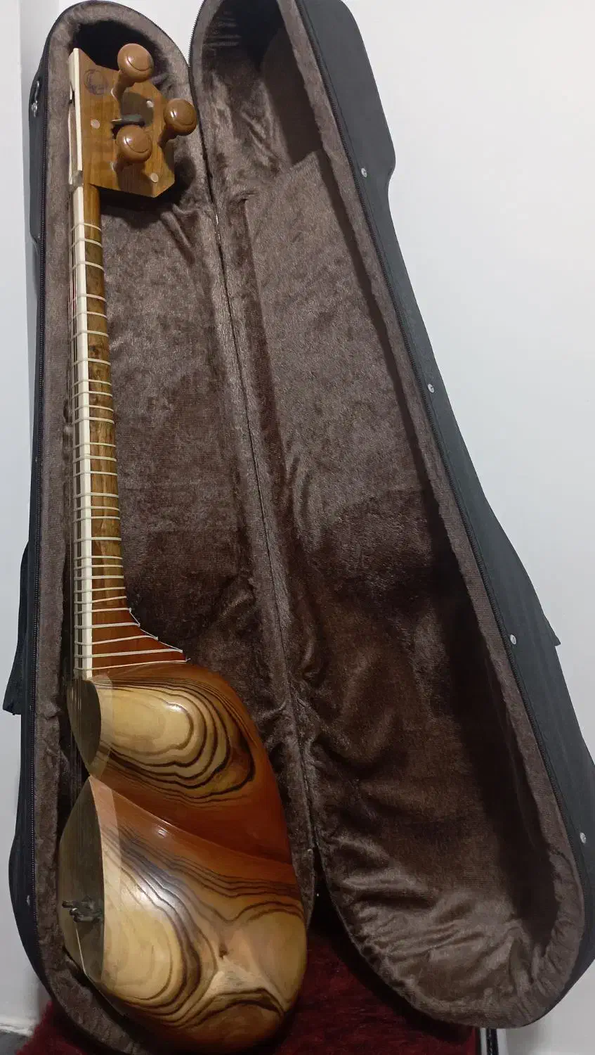 ساز تار|سازهای سنتی|سقز, |دیوار