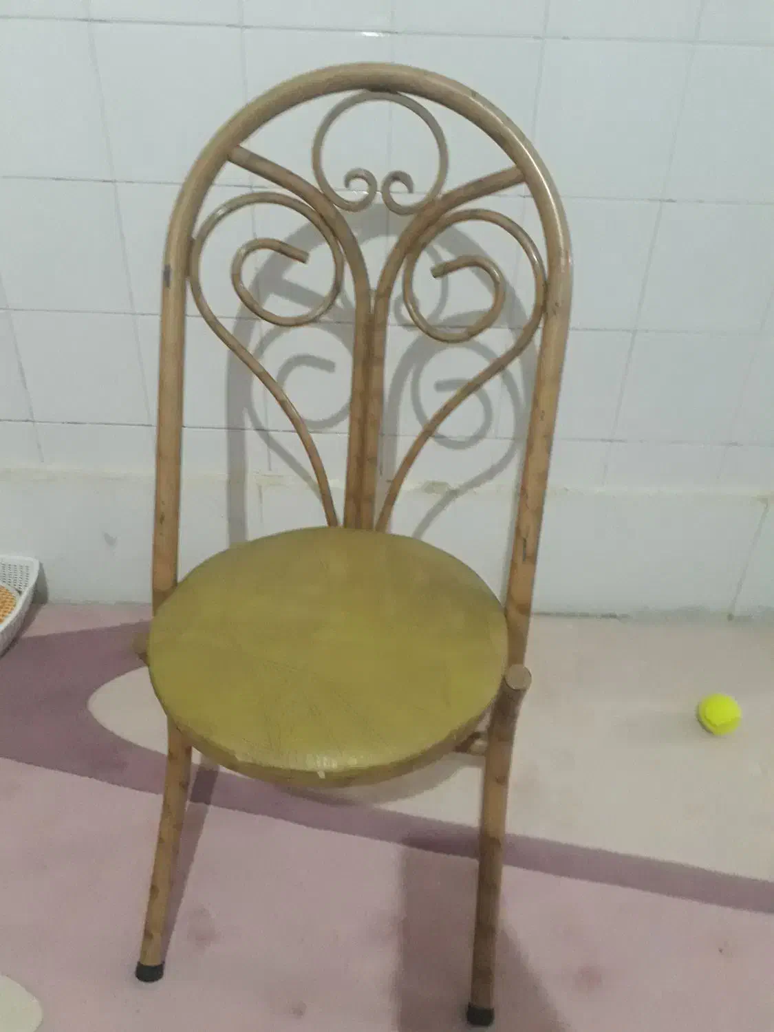 فلزی|میز و صندلی غذاخوری|پرند, فاز ۴|دیوار