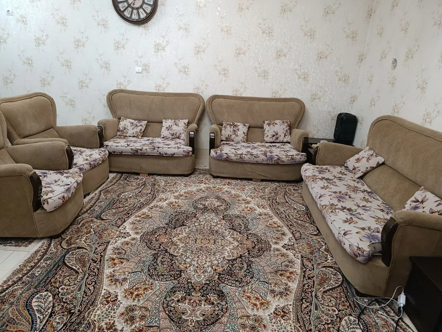 مناسب خونه باغ|مبلمان خانگی و میز عسلی|ابهر, |دیوار