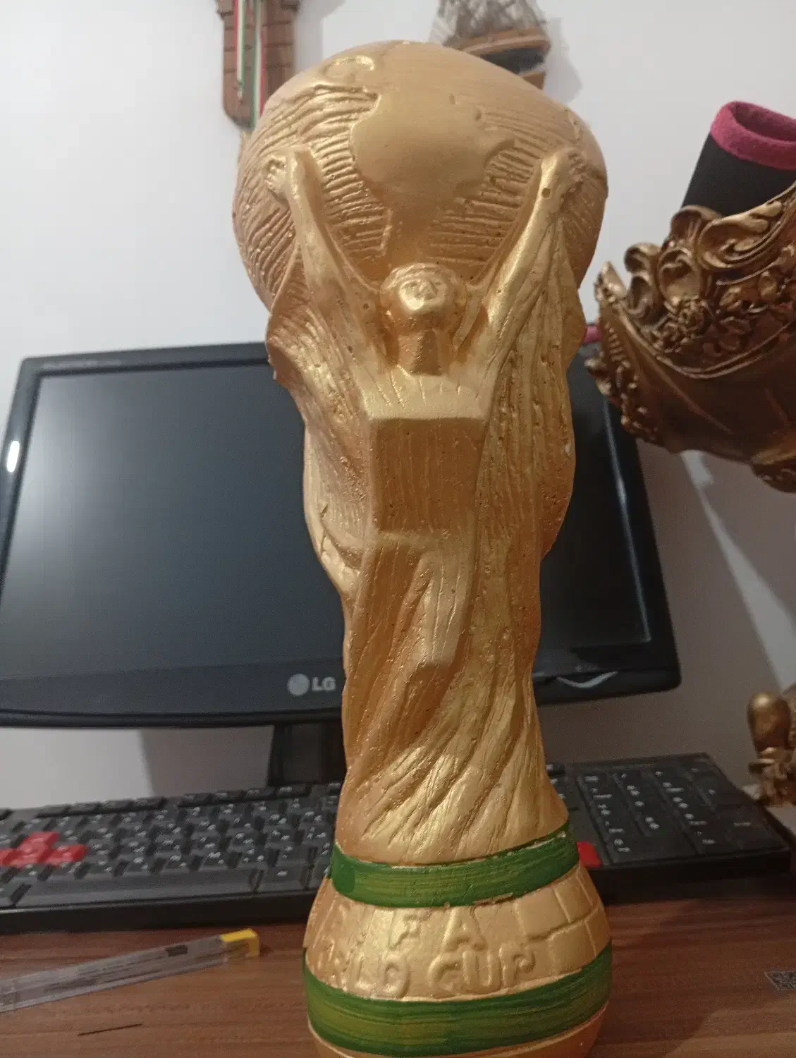 جام جهانی|مجسمه، تندیس، ماکت|محمدیه-قزوین, |دیوار