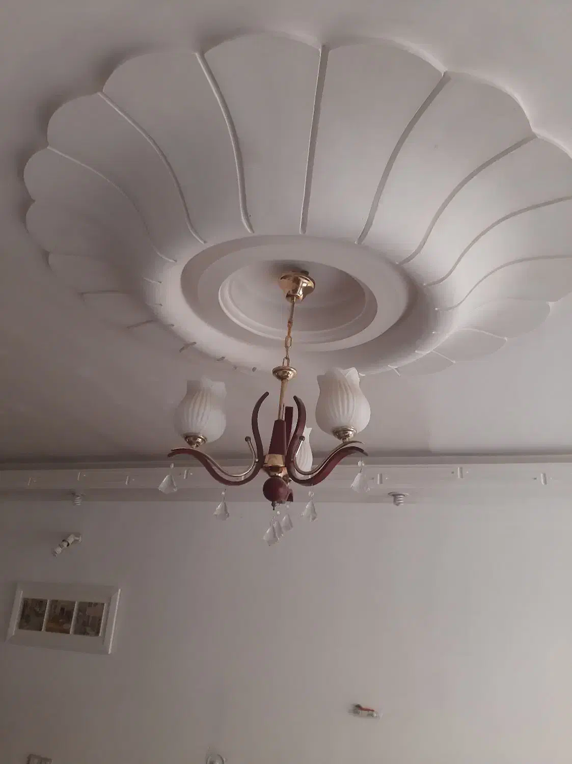 لوستر|لوستر و چراغ آویز|خرم‌آباد, |دیوار