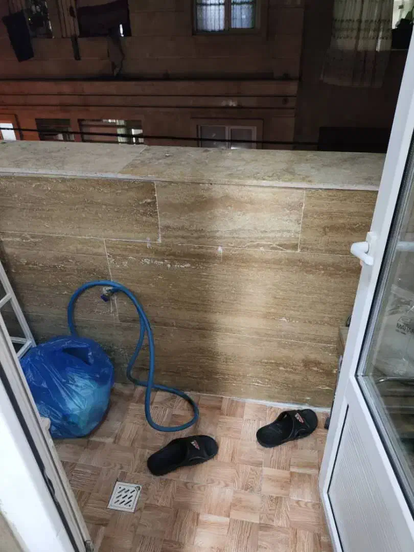 روبروی مترو کوچه مشکی کوچه لشگری