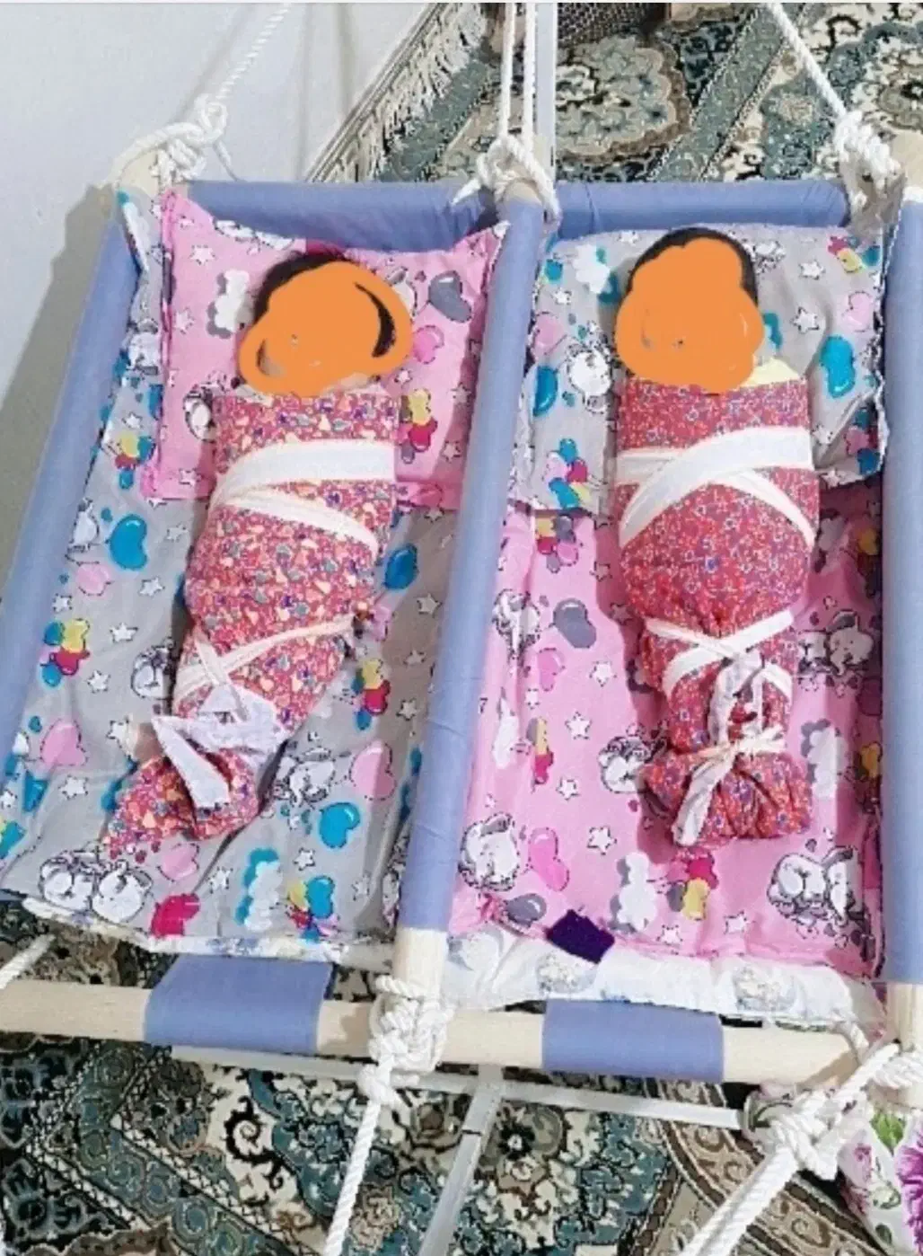 گهواره دوقلو درحد نو وکیف حمل کودک|کالسکه و لوازم جانبی|نورآباد ممسنی, |دیوار