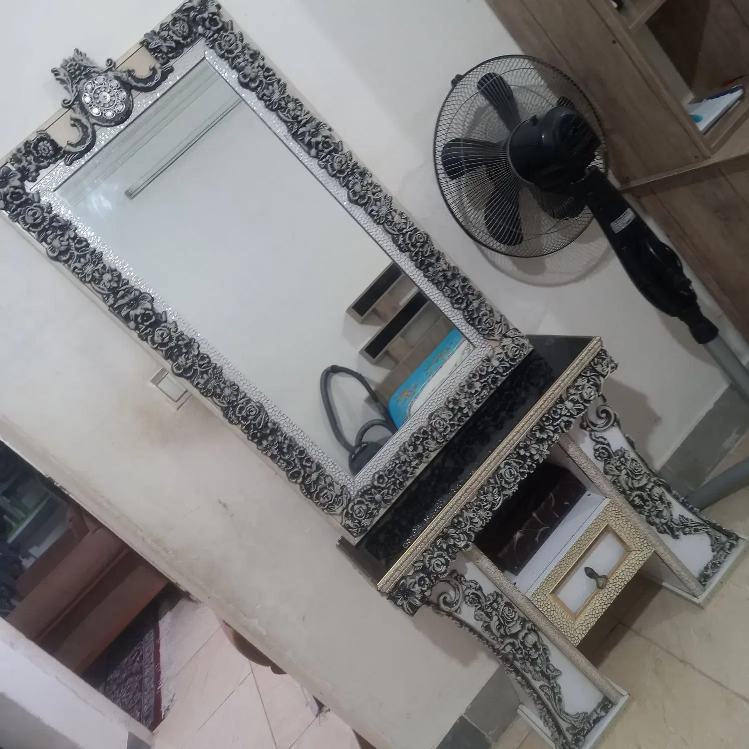 آیینه شمعدان نو|آینه|گرگان, |دیوار