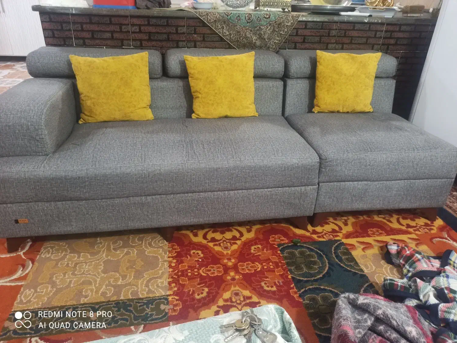 مبل ال کاملا تمیز و نو|مبلمان خانگی و میز عسلی|آبپخش, |دیوار