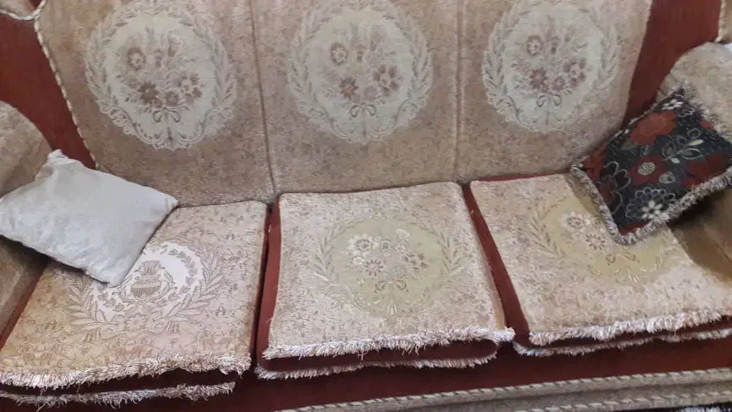 مبل ۷ نفره|مبلمان خانگی و میز عسلی|رشت, یخسازی|دیوار