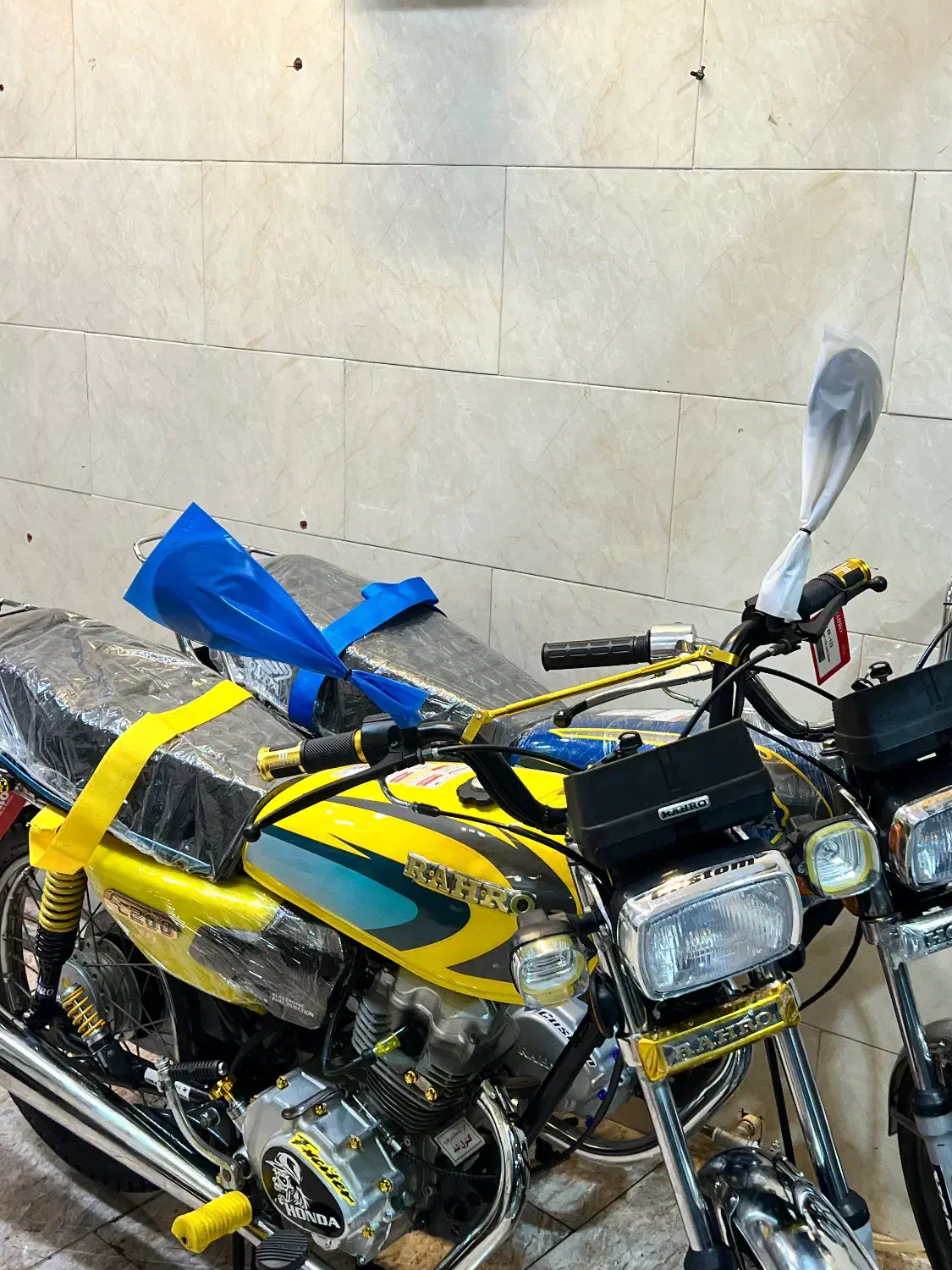 هندا۲۰۰ccمزایده ای ستادی دارای برگ تنه موتور|موتورسیکلت|تهران, شهید اسدی|دیوار