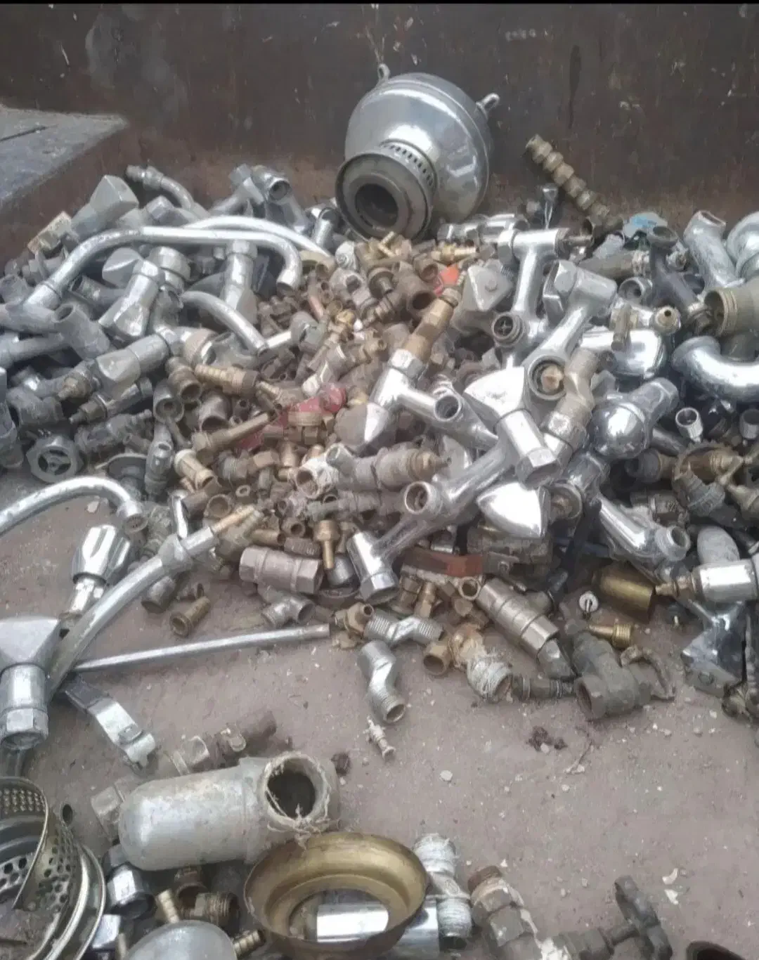 خریداروفروش ضایعات آهن آلومینیوم مس برنج سیم کابل|عمده‌فروشی|تهران, بلوار کشاورز|دیوار