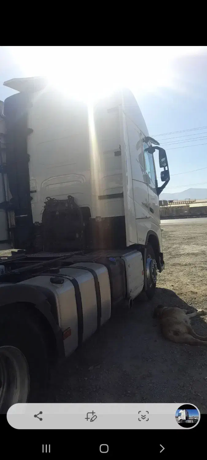 کشنده|خودرو سنگین|میانه, |دیوار