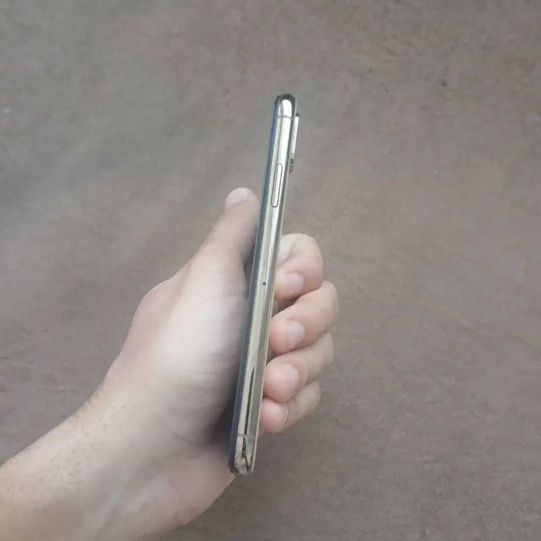 Iphone Xs 256 طلایی|موبایل|شیراز, عادل آباد|دیوار