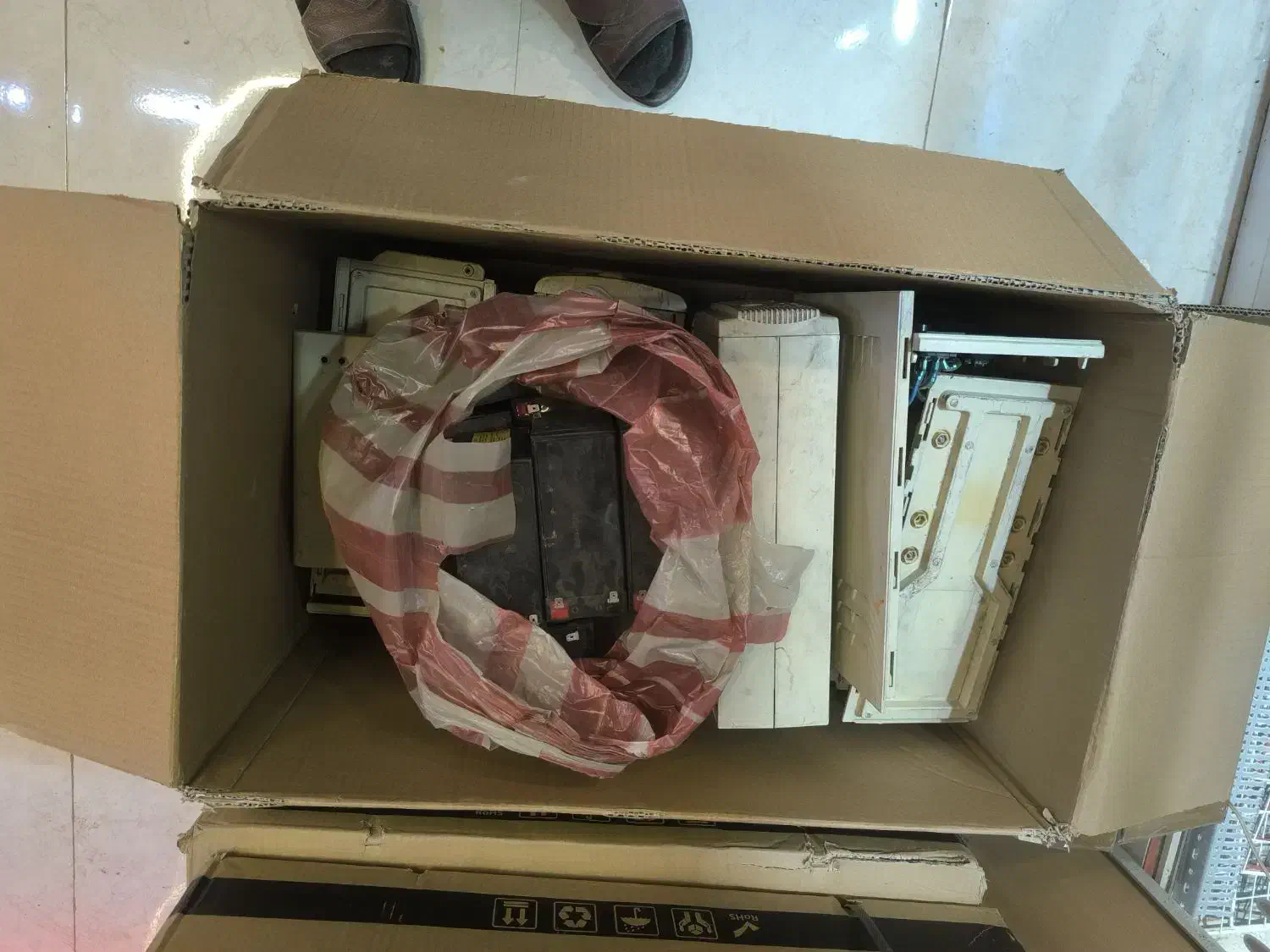 ups|قطعات و لوازم جانبی رایانه|اشتهارد, |دیوار