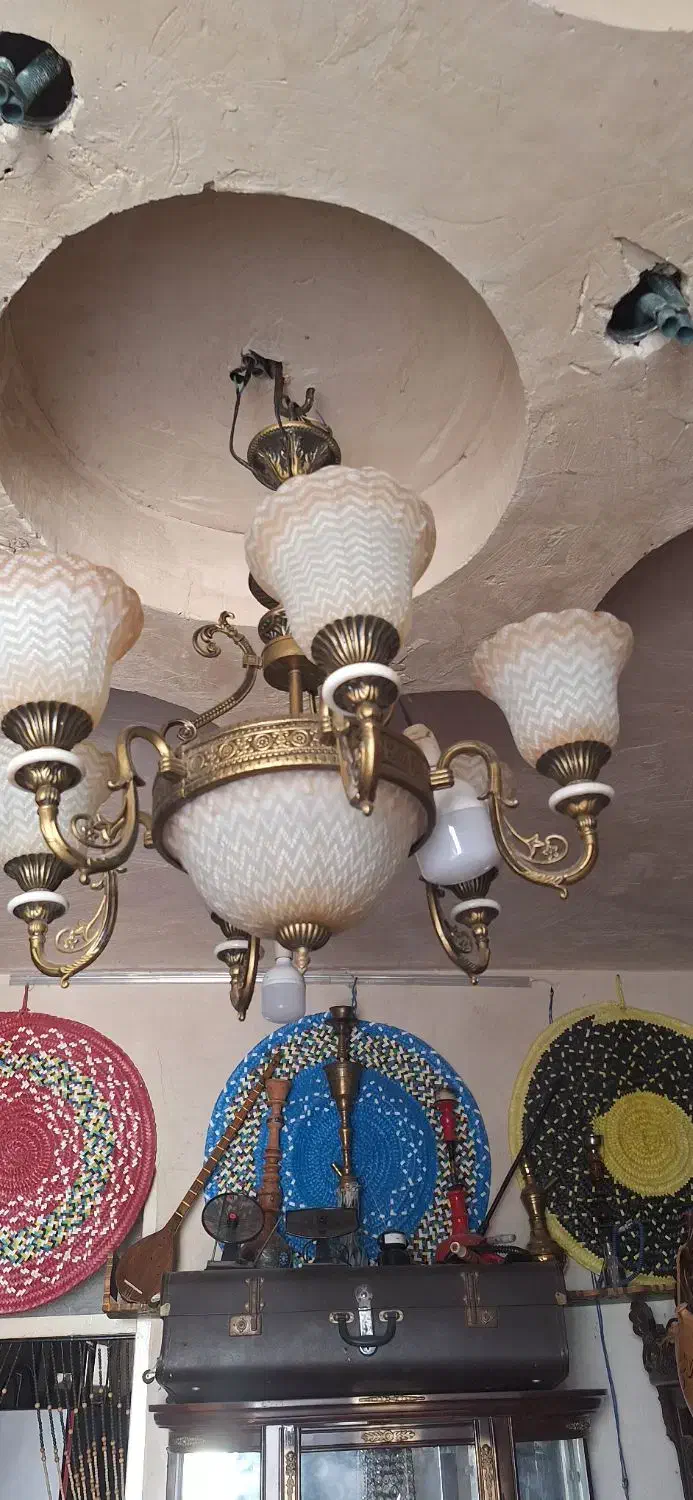 لوستر برنزی شیک|کلکسیون اشیاء عتیقه|امیدیه, |دیوار