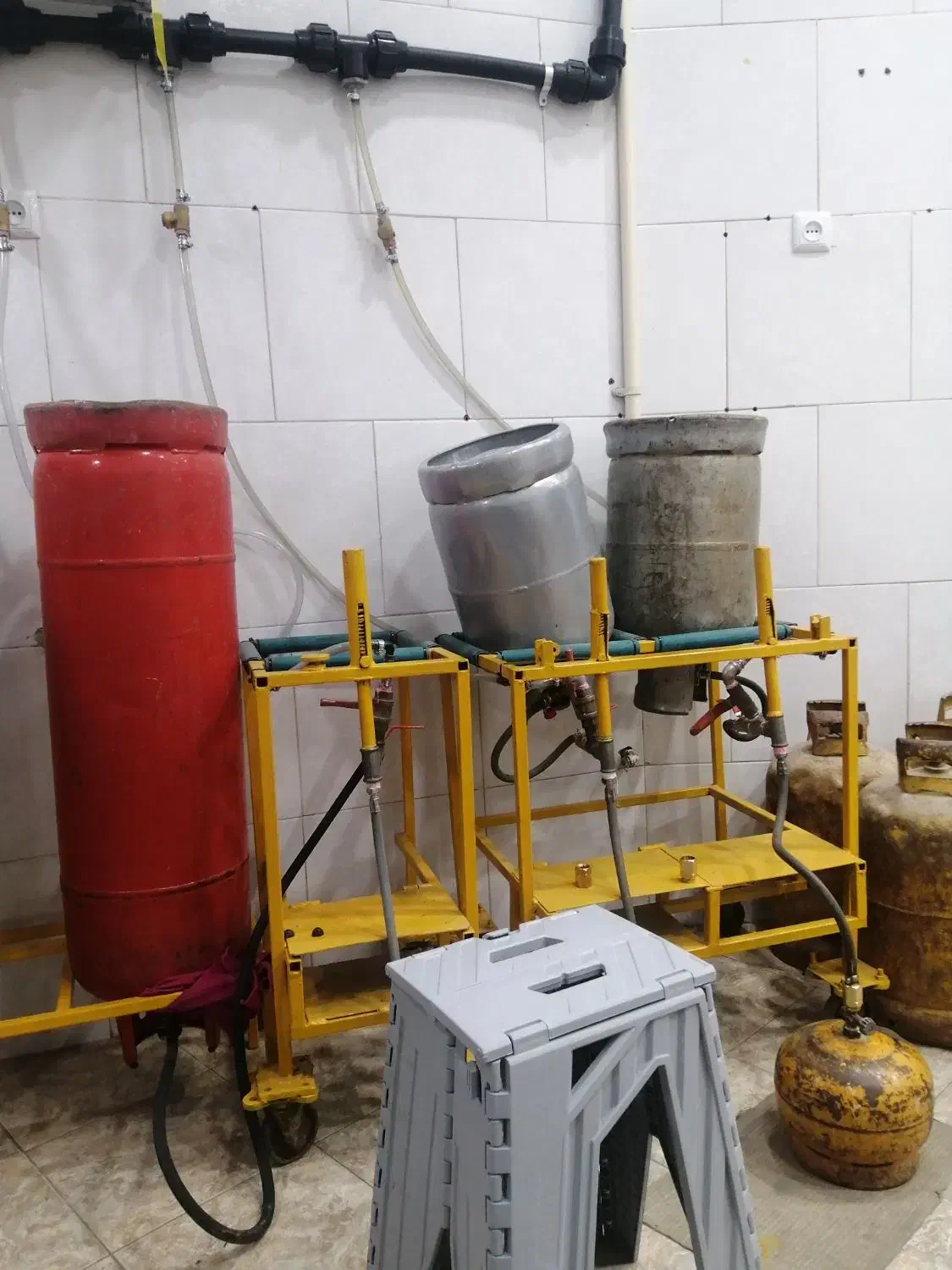 نیروی کار برای گازفروشی منطقه بلواردهه فجر|استخدام خدمات فروشگاه و رستوران|یزد, |دیوار