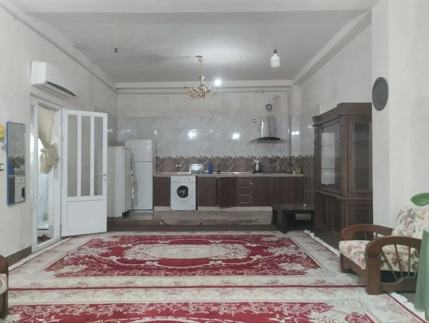 سوئیت با پارکینگ|اجارهٔ کوتاه‌مدت آپارتمان و سوئیت|مینودشت, |دیوار