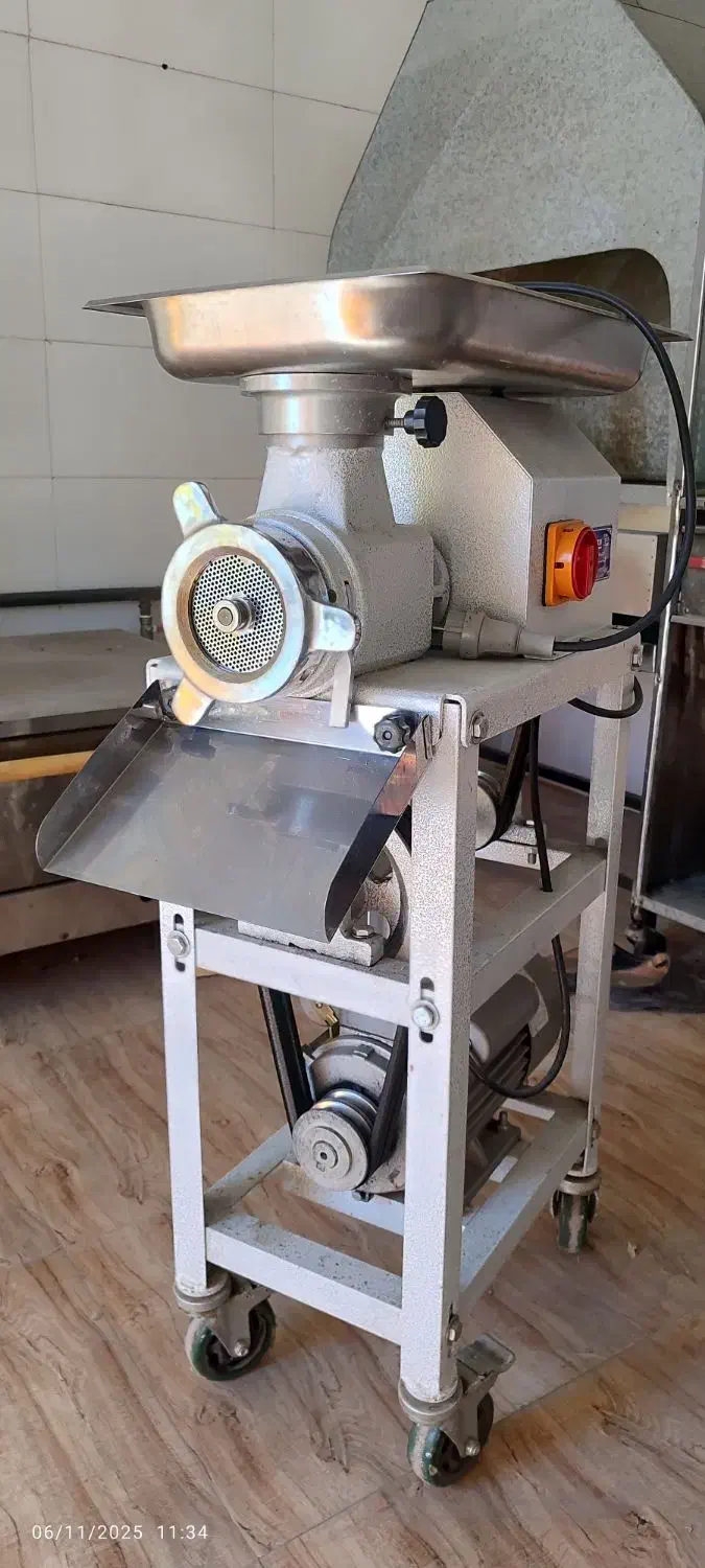 یخچال ویترینی کبابی، چرخ گوشت، کباب پز،سماور|کافی‌شاپ و رستوران|آبگرم, |دیوار