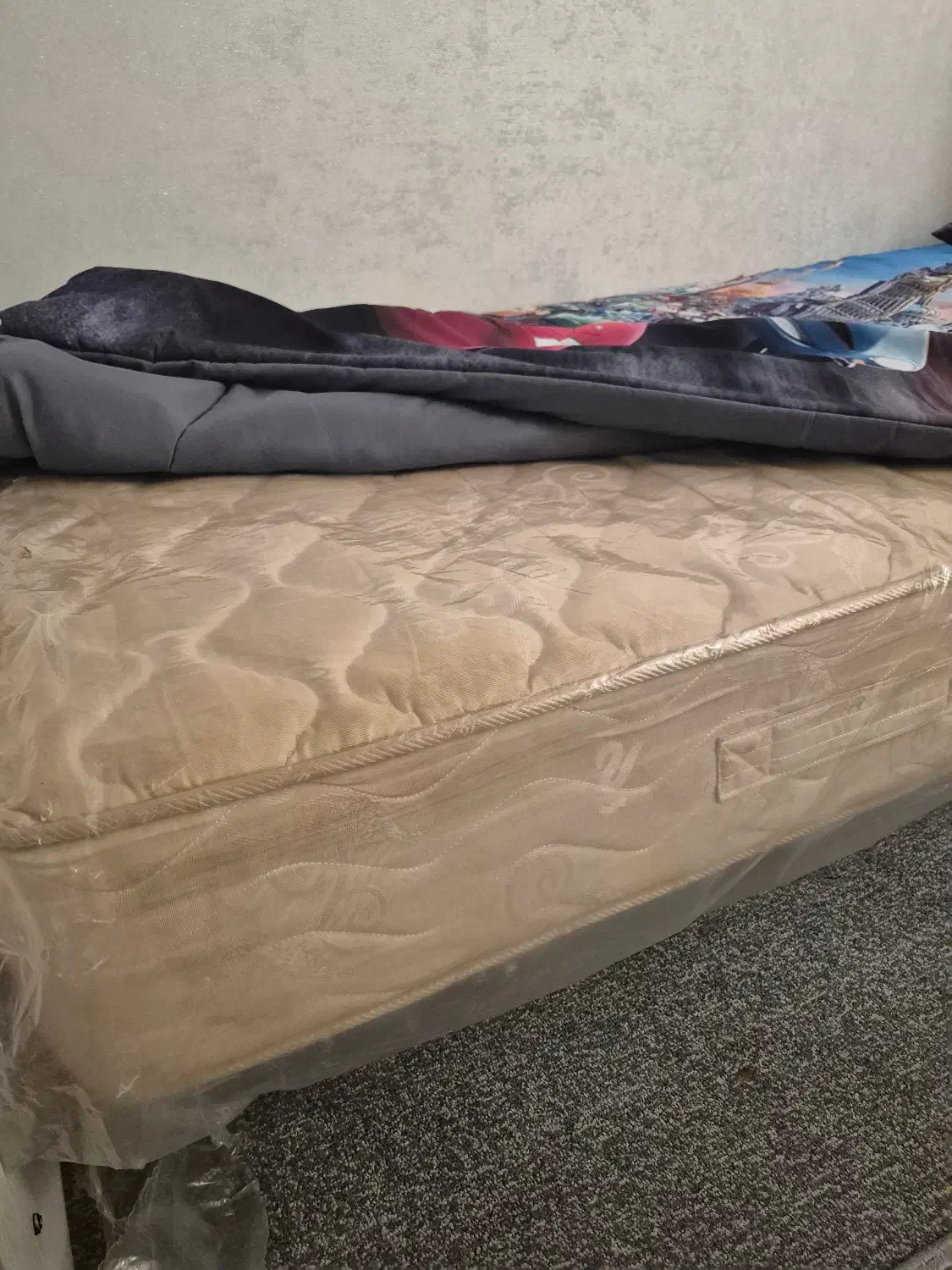 تشک در حد نو رویال|تشک تختخواب|اهواز, کوی باهنر|دیوار