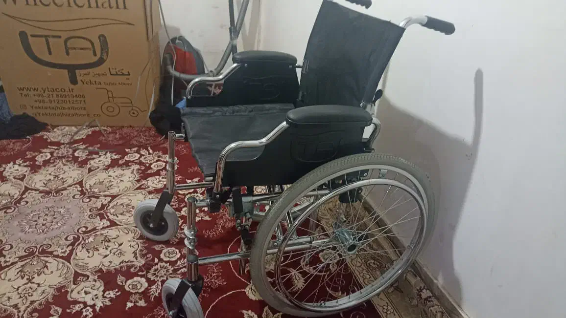 یک عدد ویلچر یکتا|آرایشی، بهداشتی، درمانی|کرمانشاه, |دیوار
