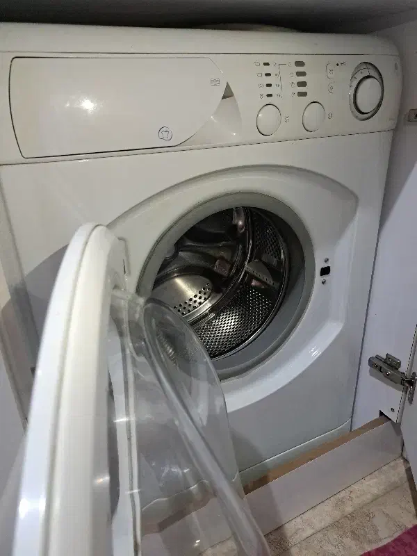 لباسشویی اریستون ایتالیا|ماشین لباسشویی و خشک‌کن لباس|محمودآباد, |دیوار