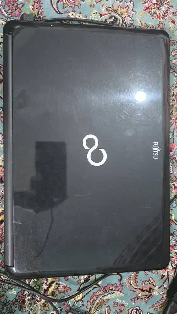 لب تاب|رایانه همراه|تهران, آهنگ|دیوار