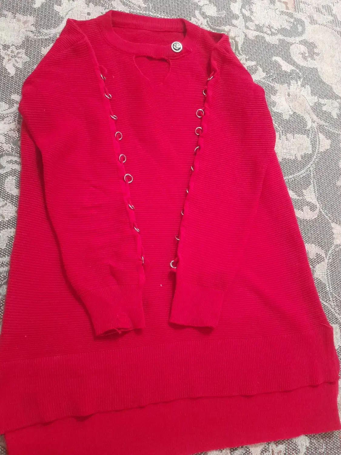 لباس یلدا|لباس|آبیک, |دیوار