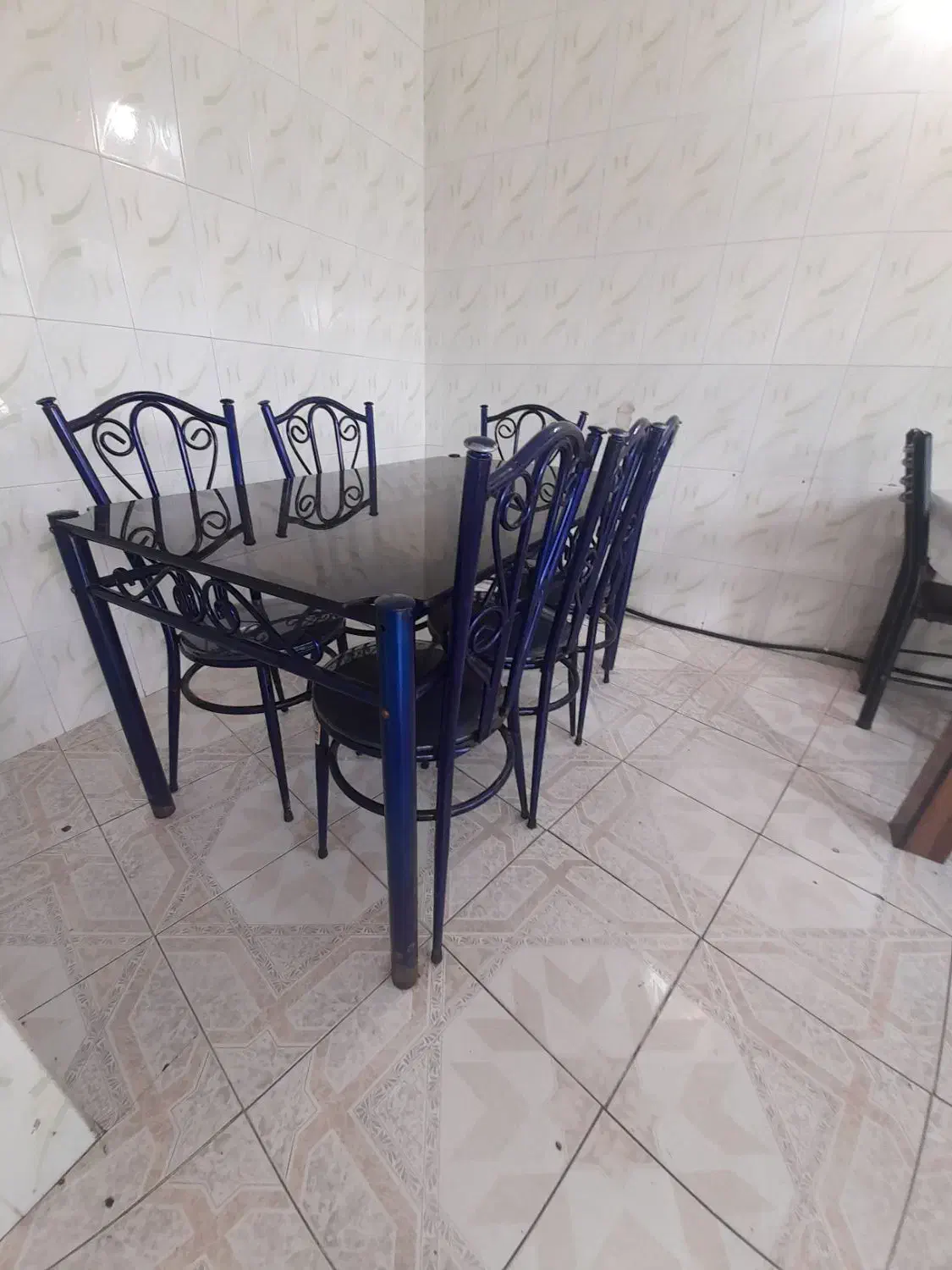 میز وصندلی ۶نفره|میز و صندلی غذاخوری|رشت, حمیدیان|دیوار