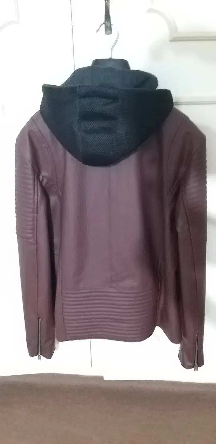 کاپشن چرم زرشکی|لباس|سلماس, |دیوار