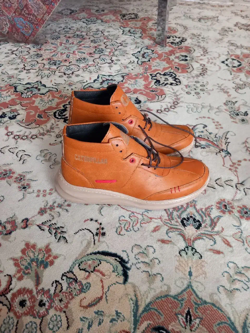 نیم بوت قهوه ای caterpillar|کیف، کفش، کمربند|سنندج, |دیوار