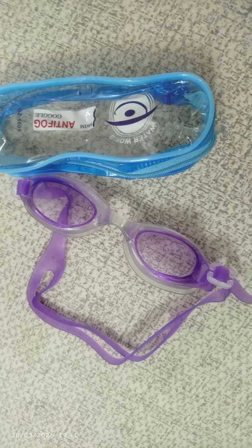 عینک شنا|غواصی و ورزش‌های آبی|گلبهار, شهر جدید گلبهار|دیوار