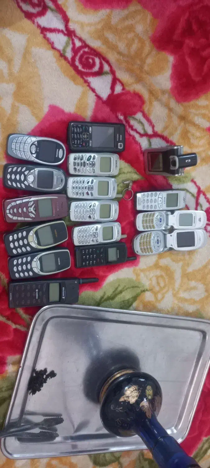 گوشیهای اوراقی شکسته سوخته ساده و لمسی|موبایل|اردکان, |دیوار