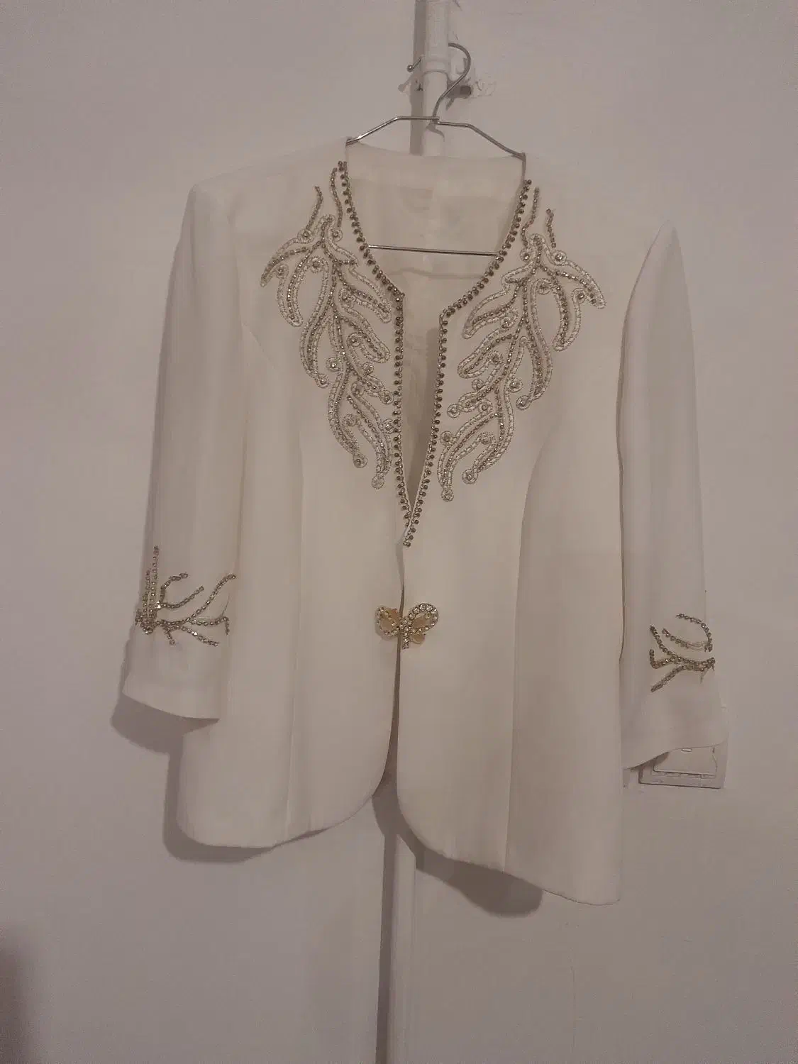 کت مجلسی|لباس|تاکستان, |دیوار