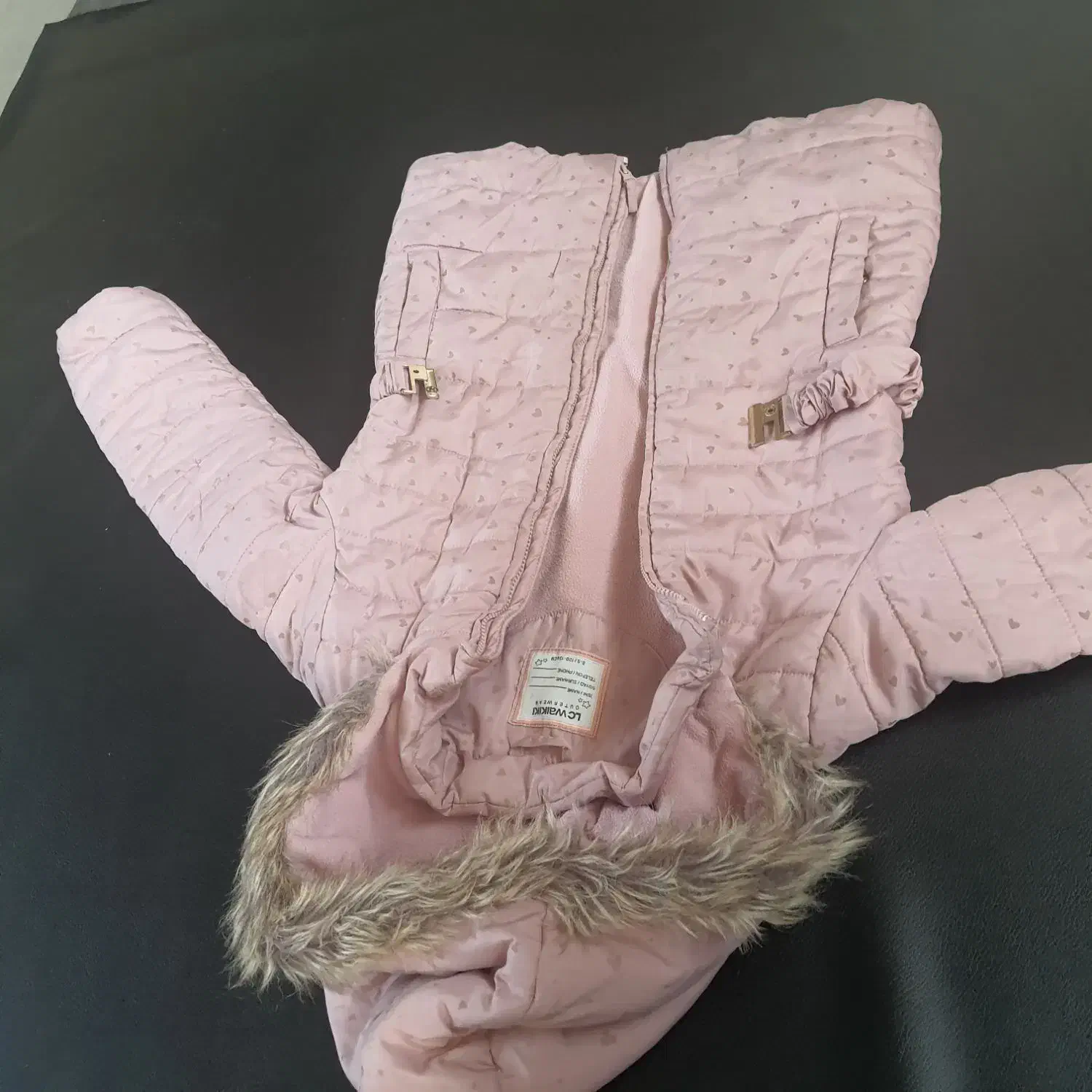 کاپشن و بافت دخترانه برند Lcwaikiki|کفش و لباس بچه|شاهدشهر, |دیوار