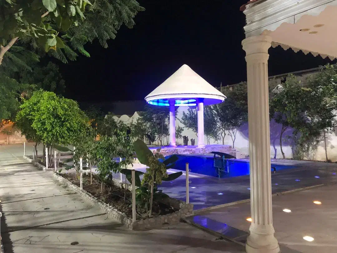 باغ تالار بادگیران|اجارهٔ کوتاه‌مدت ویلا و باغ|بندرعباس, |دیوار