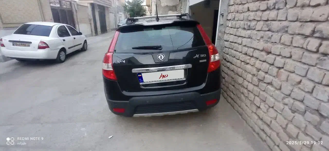 دانگ فنگ اچ سی کراس مشکی مدل ۹۷ کم کار|خودرو سواری و وانت|قم, کلهری|دیوار